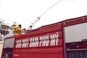 PVFCCo tổ chức diễn tập phương án chữa cháy và ứng cứu tràn đổ hóa chất tại bồn chứa UFC85