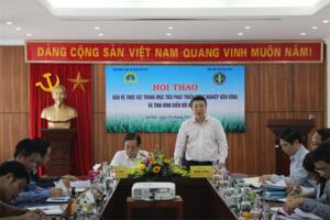 Thứ trưởng Bộ NN-PTNT Lê Minh Hoan làm việc với Cục Bảo vệ thực vật
