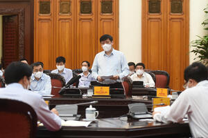 Thủ tướng Phạm Minh Chính chủ trì họp khẩn về phòng chống COVID-19