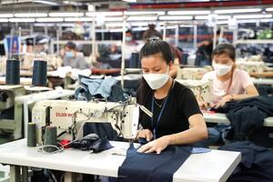 Xây dựng, phát triển đội ngũ chuyên gia thực thi hiệu quả các FTA