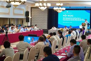 Tìm giải pháp thúc đẩy tiêu thụ các sản phẩm nuôi biển và tôm hùm