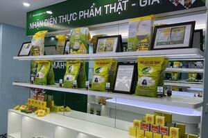 Tổng cục Quản lý thị trường tổ chức trưng bày nhận diện thực phẩm thật và giả