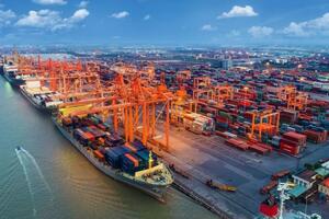 Củng cố nền tảng cho đột phá tăng trưởng năm 2025
