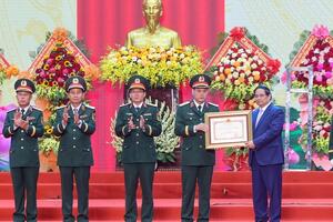 Thủ tướng: Quân khu 5 phải luôn bám sát địa bàn, tranh thủ sức mạnh của nhân dân