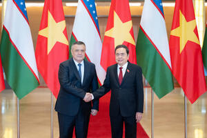 Chủ tịch Quốc hội tiếp Chủ tịch Hạ viện Uzbekistan