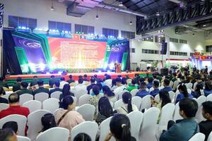 Hội chợ Việt - Lào 2025: Ấm tình hữu nghị, 'bội thu' giao thương