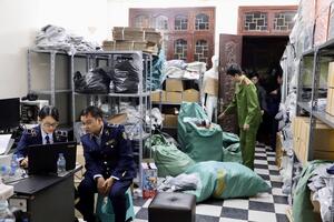 Hà Nội: Phát hiện hàng nghìn sản phẩm ‘hàng hiệu’ nghi giả mạo