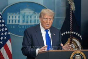 Tổng thống Mỹ Donald Trump cảnh báo về việc áp mức thuế quan cao hơn