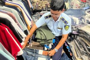 Quản lý thị trường TP. Hồ Chí Minh tăng tốc truy quét hàng giả, hàng nhái