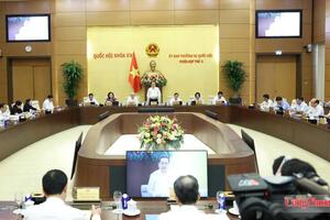 Chủ tịch Quốc hội: Không để chậm tiến độ trong xây dựng luật