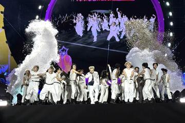 Quảng Ninh rực rỡ đêm nhạc Đất mỏ anh hùng