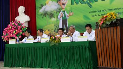 Tổ chuyên gia tư vấn