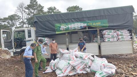 Lâm Đồng: Xử phạt hơn 1 tỷ đồng các cơ sở kinh doanh phân bón giả, kém chất lượng