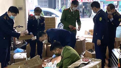 Hải Dương: Triệt phá cơ sở sản xuất mỹ phẩm giả quy mô lớn