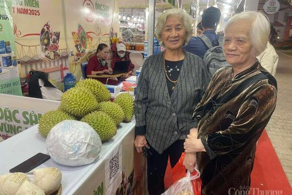 Quảng bá tinh hoa vùng miền qua hội chợ đặc sản Việt Nam 2025