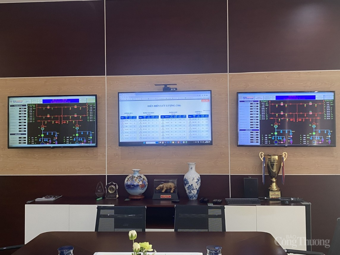 Đắk Nông: Các nhà máy thủy điện liên tục xả nước chống hạn cứu cây trồng Đắk Nông: Các nhà máy thủy điện liên tục xả nước chống hạn cứu cây trồng