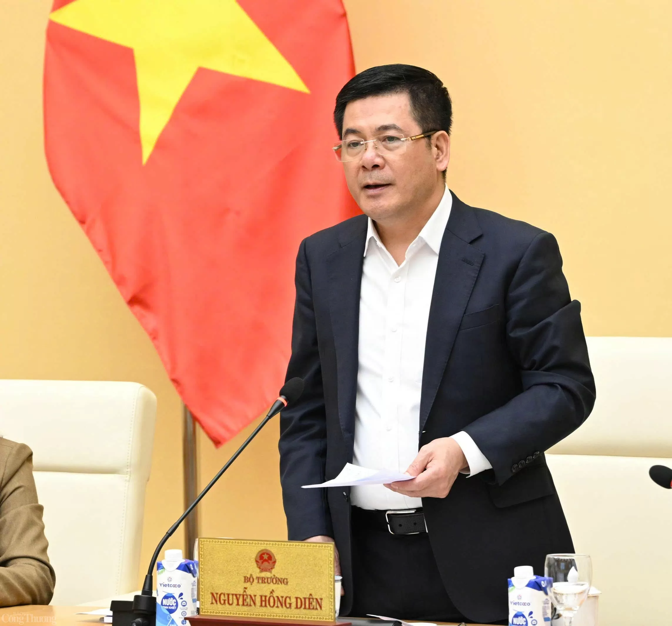 Họp Hội đồng cấp Nhà nước xét tặng danh hiệu