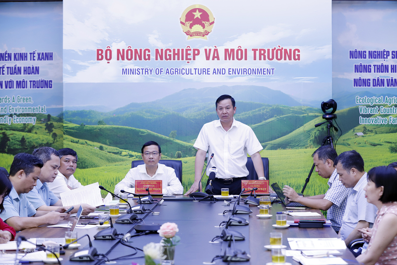 Hội nghị trực tuyến tập huấn, phổ biến quy định pháp luật về phân quyền, phân cấp, phân định thẩm quyền trong lĩnh vực trồng trọt và bảo vệ thực vật gắn với tổ chức chính quyền địa phương 2 cấp. Ảnh: NNVN