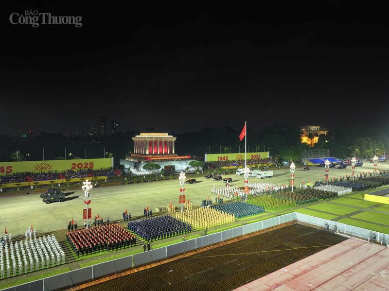 Toàn cảnh tổng hợp luyện diễu binh, diễu hành tại Quảng trường Ba Đình - 6