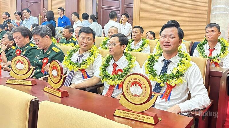 HTX Nấm Tam Đảo tiêu biểu cho tinh thần sáng tạo và ý chí vượt khó tại hội nghị Điển hình tiên tiến lần thứ I, giai đoạn 2025–2030 tỉnh Phú Thọ. Ảnh: Thu Thủy