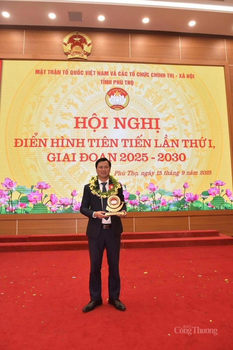 Ông Nguyễn Quốc Huy, Chủ tịch HĐQT kiêm Giám đốc Hợp tác xã Nấm Tam Đảo tại Hội nghị Điển hình tiên tiến lần thứ I, giai đoạn 2025–2030 tỉnh Phú Thọ. Ảnh: Thu Thủy