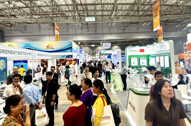 Hơn 300 doanh nghiệp trong và ngoài nước tham gia trưng bày tại triển lãm Vietstock 2025. Ảnh Phương Hoa