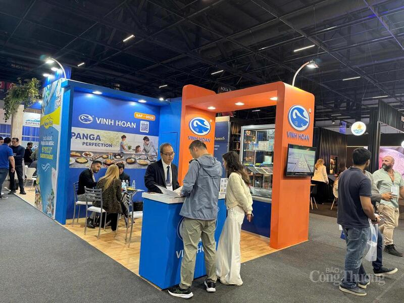 Gian hàng của doanh nghiệp thủy sản Việt Nam trưng bày tại triển lãm