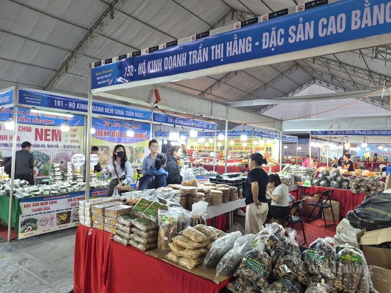 Hội chợ đã thu hút 200 đơn vị tham gia với 250 gian hàng