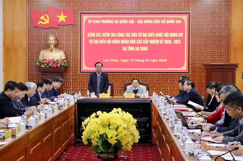 Phó Chủ tịch Quốc hội Lê Minh Hoan ghi nhận và đánh giá cao tinh thần chủ động, nghiêm túc của tỉnh Lai Châu trong công tác chuẩn bị bầu cử.