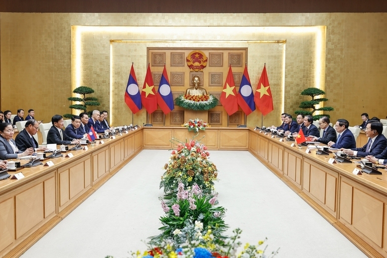 Hai bên tăng cường phối hợp tháo gỡ khó khăn, vướng mắc, tạo môi trường thuận lợi cho thương mại song phương, nhất là thương mại biên mậu. Ảnh: VGP/Nhật Bắc