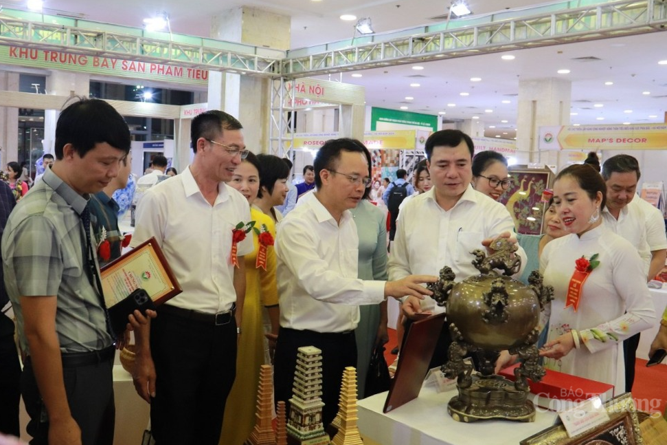 Đa dạng hình thức hỗ trợ phát triển công nghiệp nông thôn Đa dạng hình thức hỗ trợ phát triển công nghiệp nông thôn